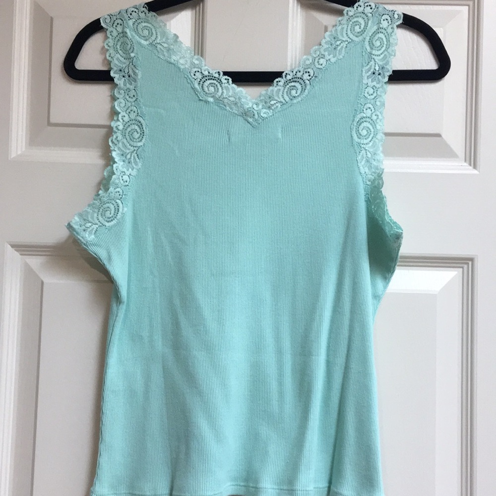 ‘NWOT’ Lace Tank Top - Picture 3 of 6